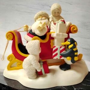 DEPT 56 "Santa is comin' to Town" Snowbabies Porcelain Sculpture VTG Figurine